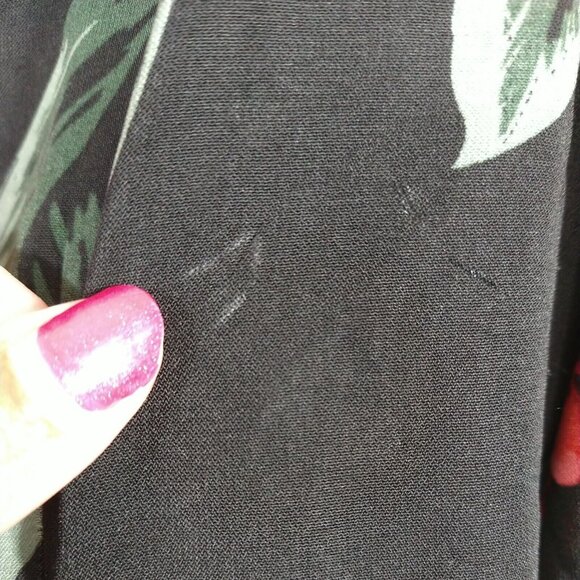 Ignite Evenings Cocktail Dress Boatneck Women Size 14W Black Red Floral FLAW - Picture 8 of 9